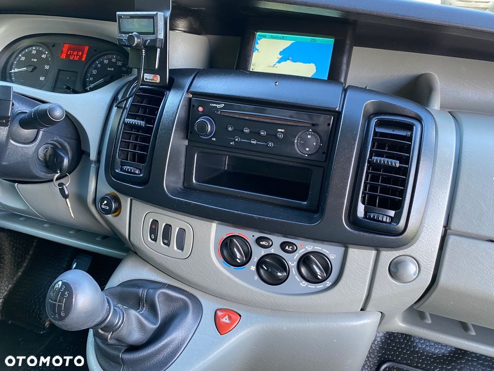 Renault Trafic - 24