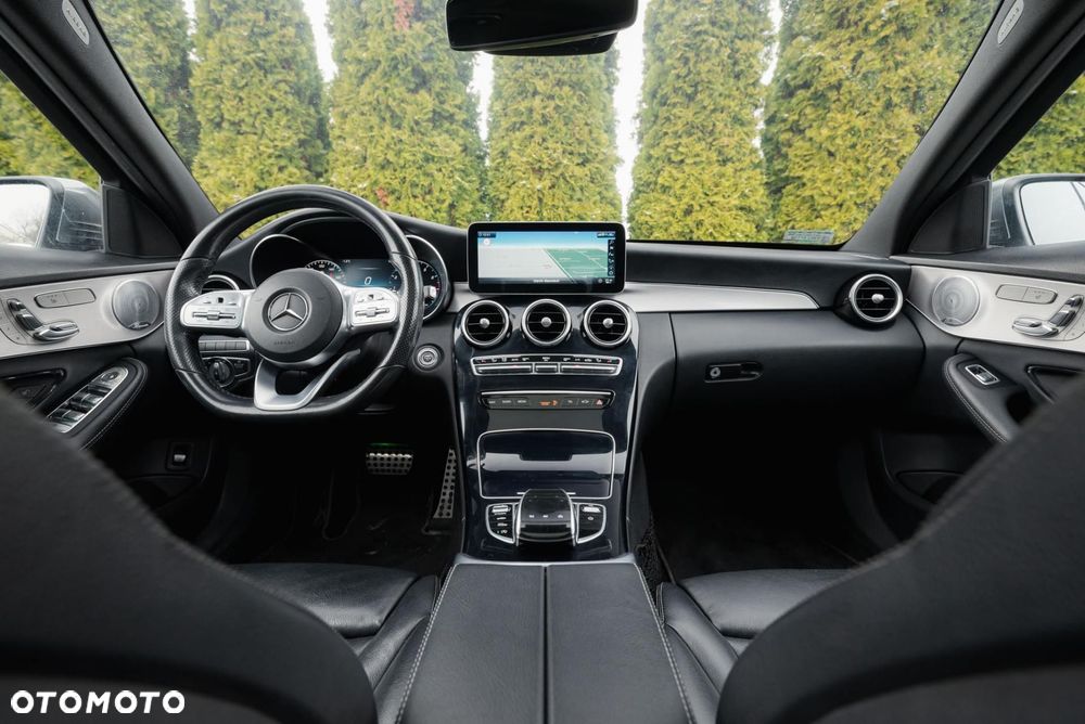 Mercedes-Benz Klasa C 400 4MATIC 9G-TRONIC - 10