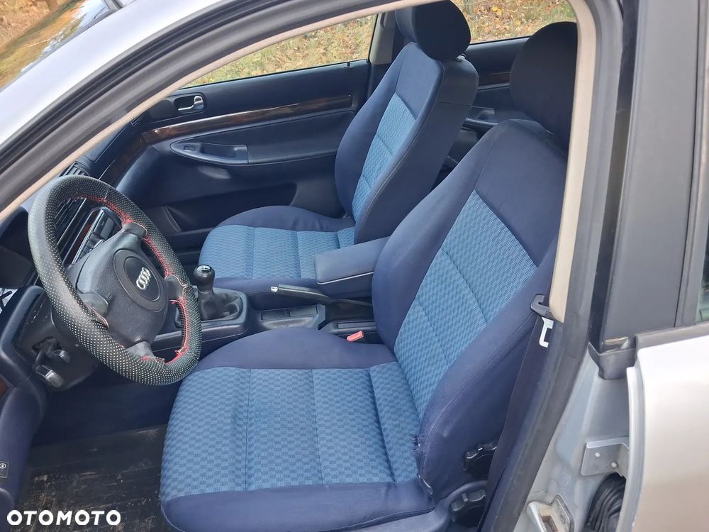 Audi A4 Limousine 1.8 - 9