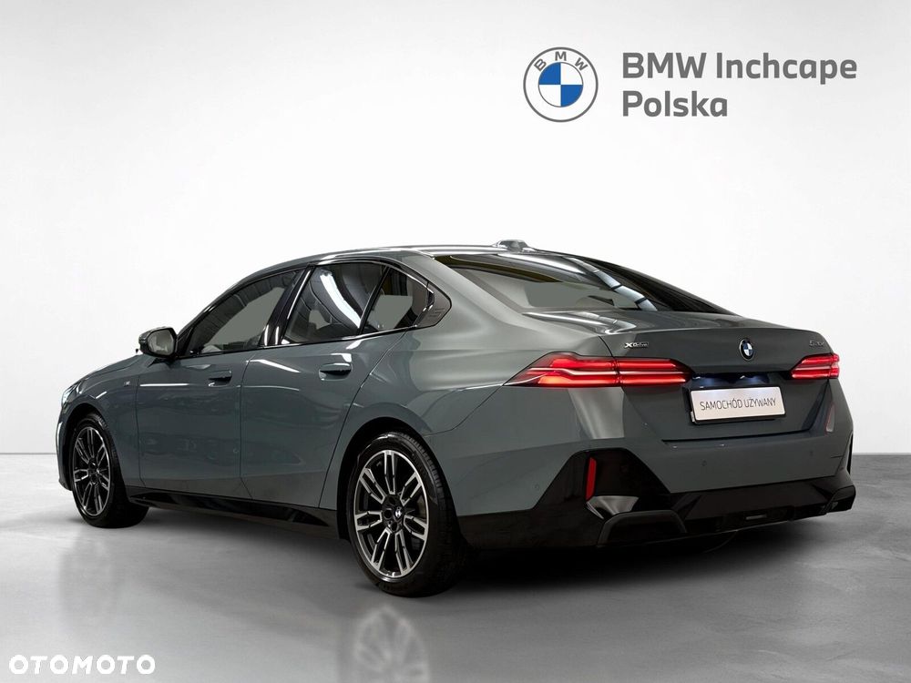 BMW 5 Series 2024 photo 3
