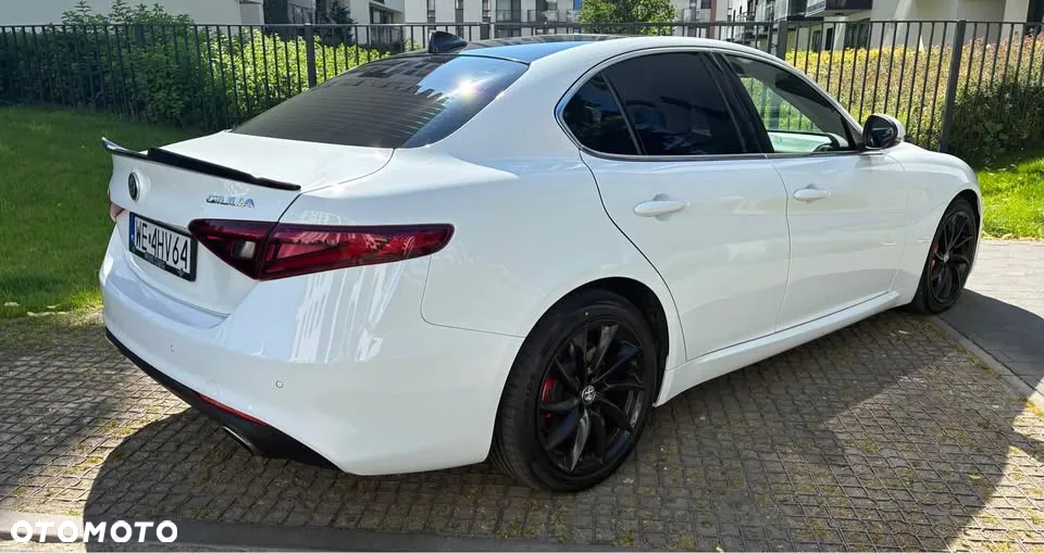 Alfa Romeo Giulia - 3