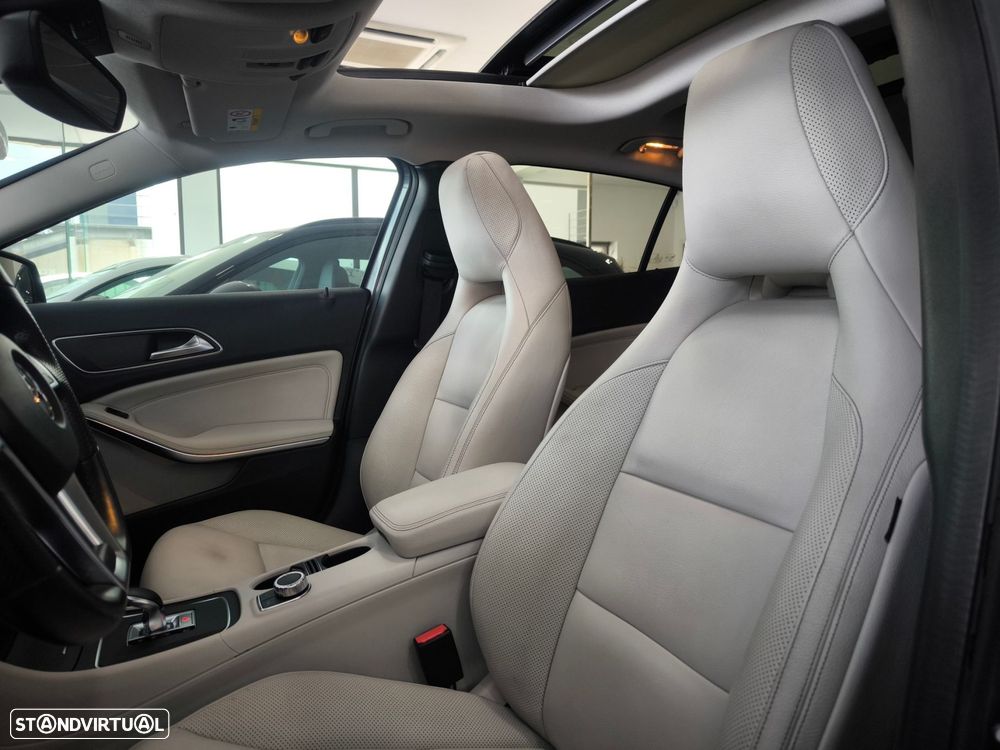 Mercedes-Benz GLA 45 AMG 4-Matic - 13