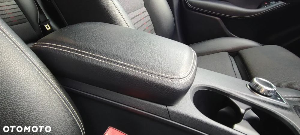 Mercedes-Benz Klasa B 200 7G-DCT Style - 16