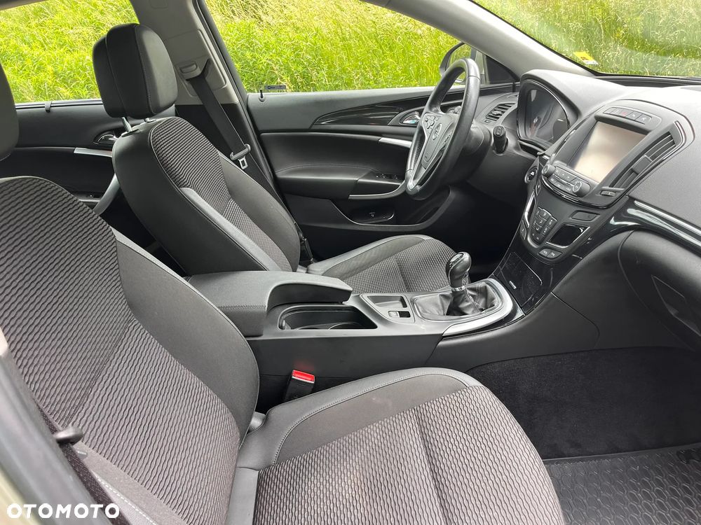 Opel Insignia 1.6 T Cosmo S&S EU6 - 25