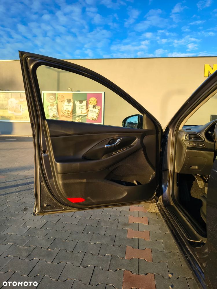 Hyundai i30 1.4 Comfort - 13