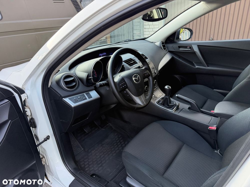 Mazda 3 1.6 MZR 90th Anniversary - 8
