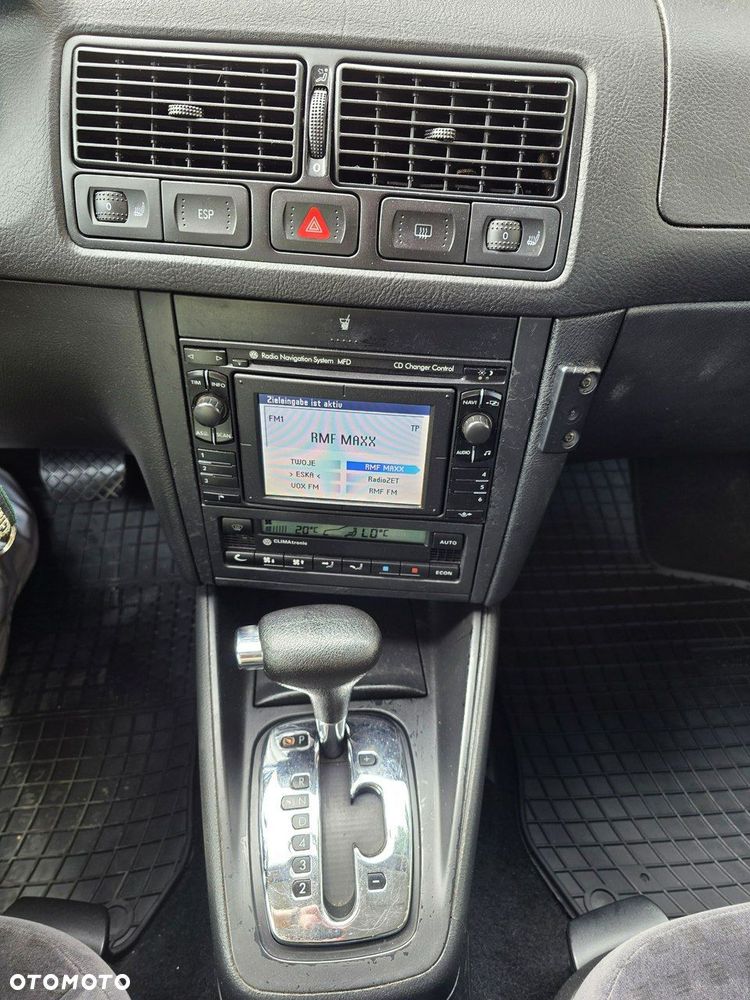 Volkswagen Golf - 18