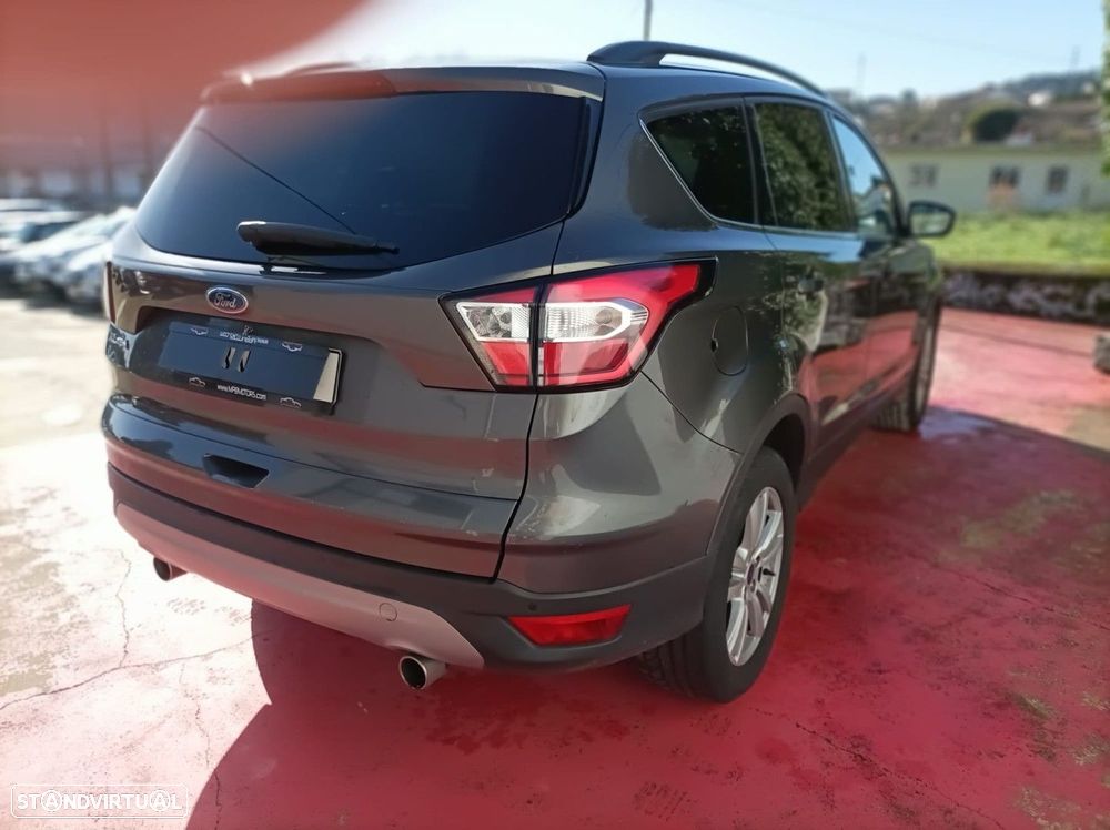 Ford Kuga 1.5 TDCi EcoBlue Titanium - 6