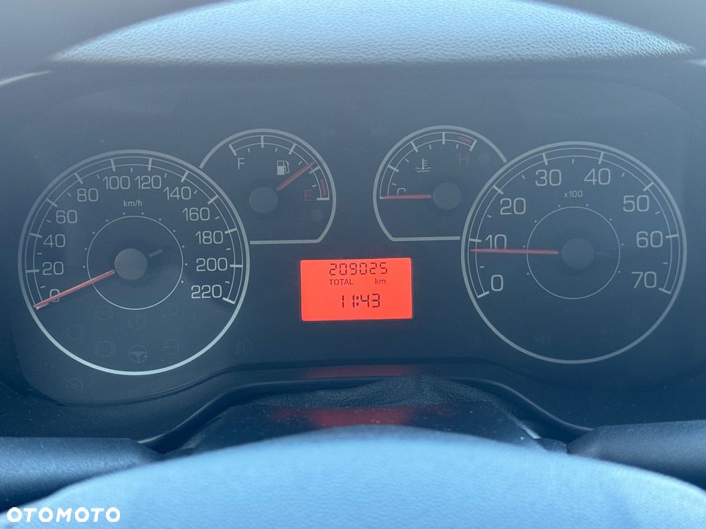 Fiat Grande Punto - 9