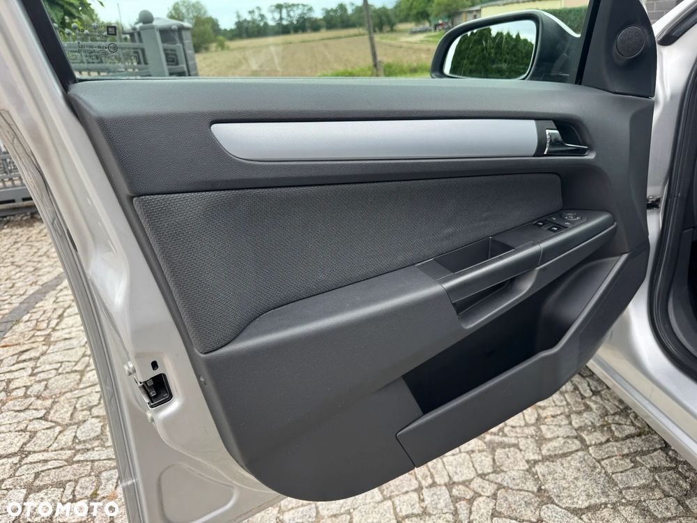Opel Astra 1.8 Njoy - 28