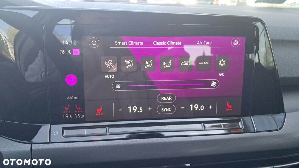 Volkswagen Golf 1.5 eTSI Style DSG - 27