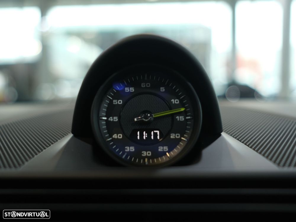 Porsche Panamera Sport Turismo 4 E-Hybrid 10 Years Edition - 12