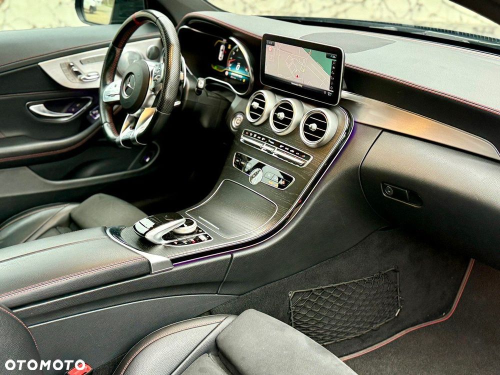 Mercedes-Benz Klasa C - 32