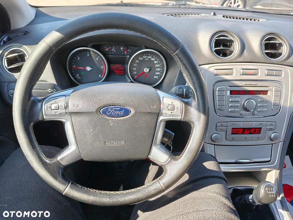 Ford Mondeo SW 1.8 TDCi Gold X - 6