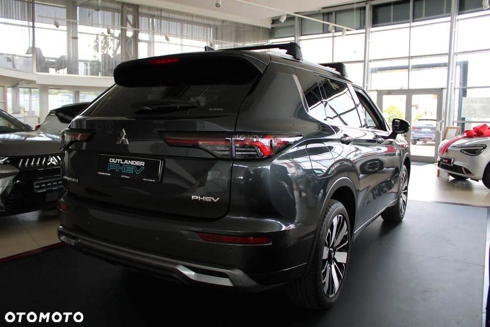 Mitsubishi Outlander Instyle - 3