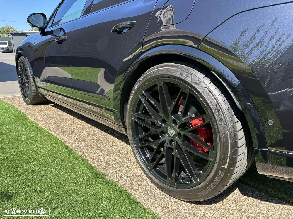 Porsche Macan Electric Turbo - 23