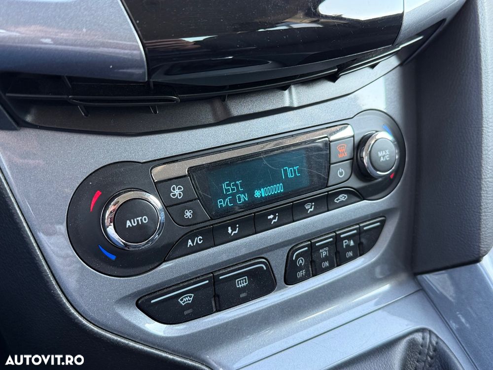 Ford Focus 1.6 EcoBoost Start-Stopp-System Titanium - 19