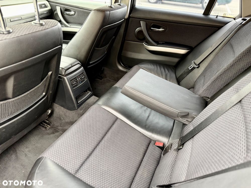 BMW Seria 3 - 28