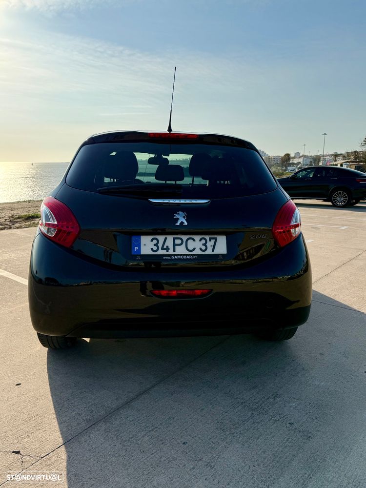 Peugeot 208 1.2 PureTech Style - 4