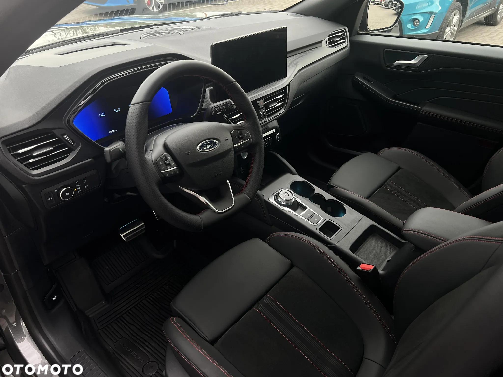 Ford Kuga 2.5 FHEV AWD ST-Line X eCVT - 2