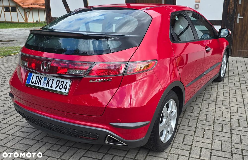 Honda Civic 1.8i-VTEC Sport - 11