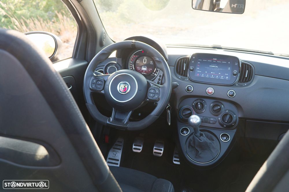 Abarth 695C 1.4 T-Jet — fotografia 21