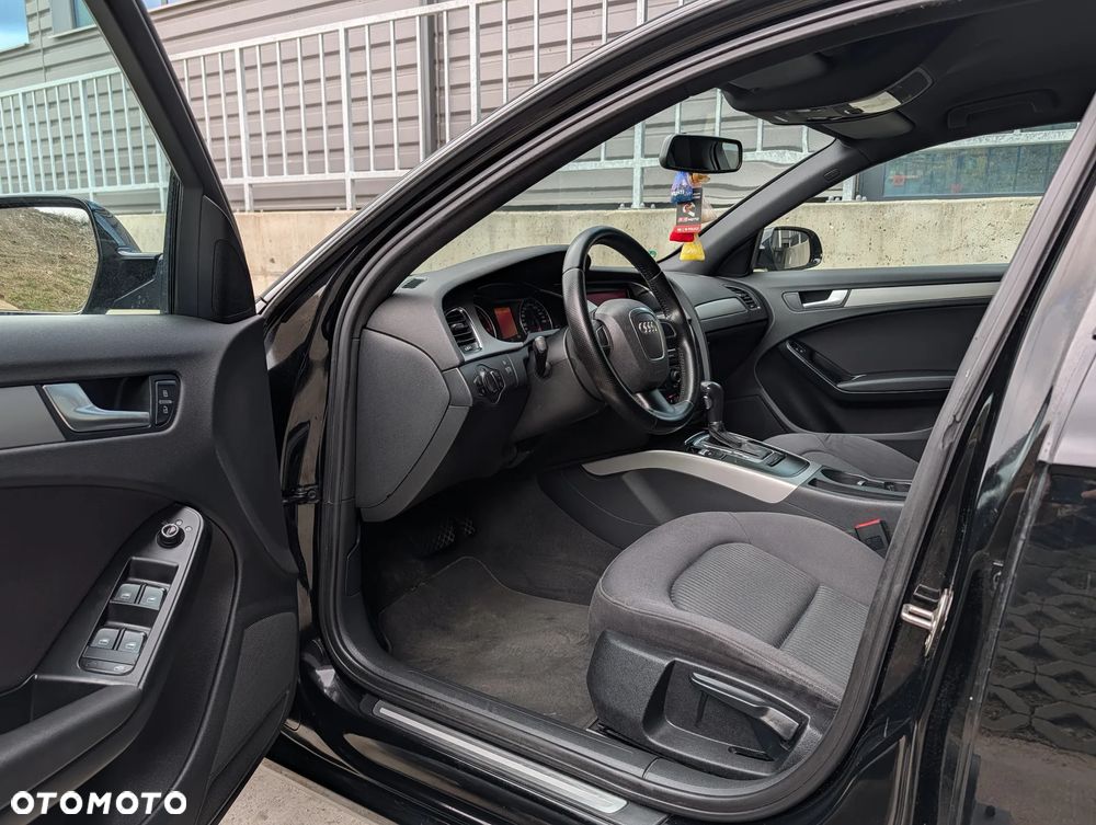 Audi A4 Avant 2.0 TDI DPF multitronic Attraction - 6