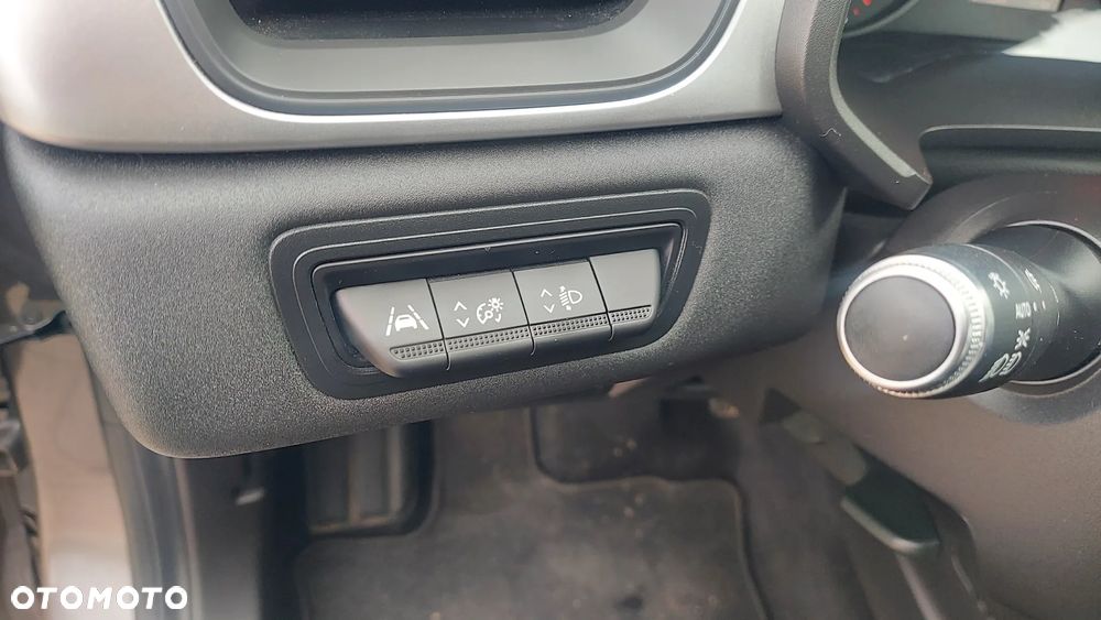 Renault Captur BLUE dCi 115 EDC BUSINESS EDITION - 14