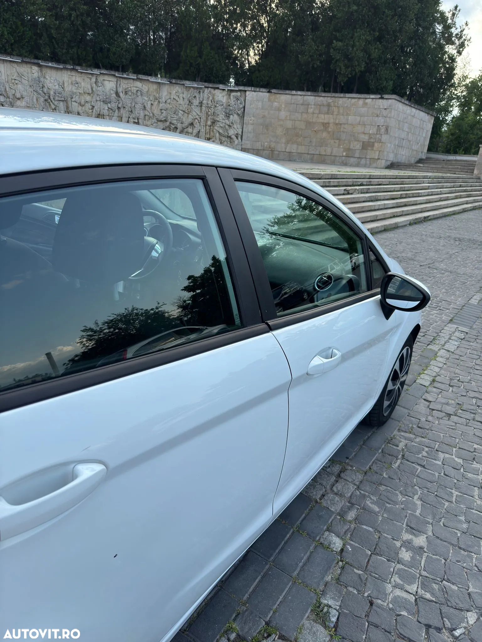 Ford Fiesta - 10
