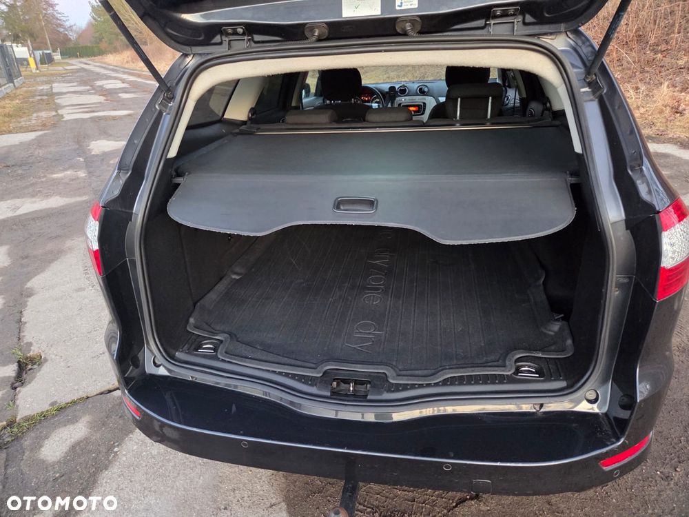 Ford Mondeo 2.0 TDCi Ambiente - 11