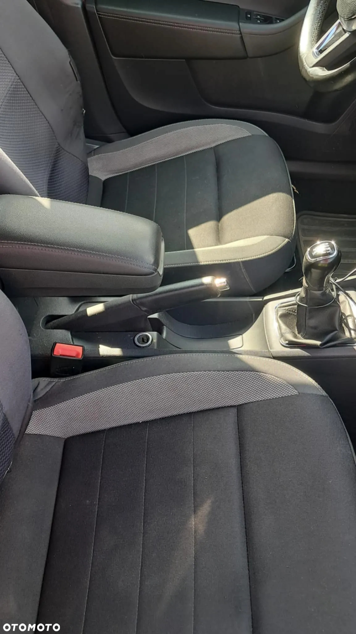 Skoda RAPID 1.2 TSI Ambition - 4