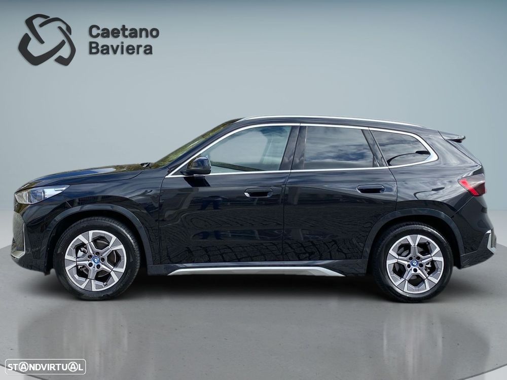 BMW iX1 eDrive20 xLine - 24