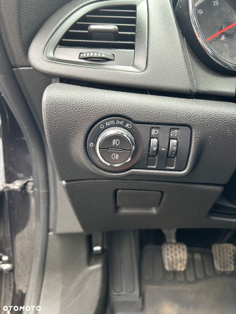 Opel Astra - 25