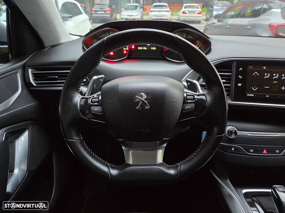 Peugeot 308 PureTech 130 GPF EAT8 Stop & Start Tech Edition - 23