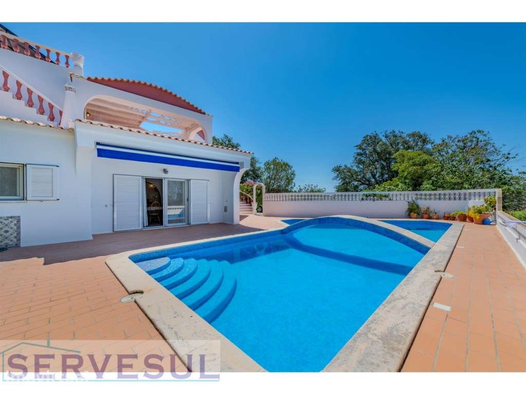 Moradia Deslumbrante de 2 andares com 274 m², composta por 4 quarto... - Grande imagem: 3/60