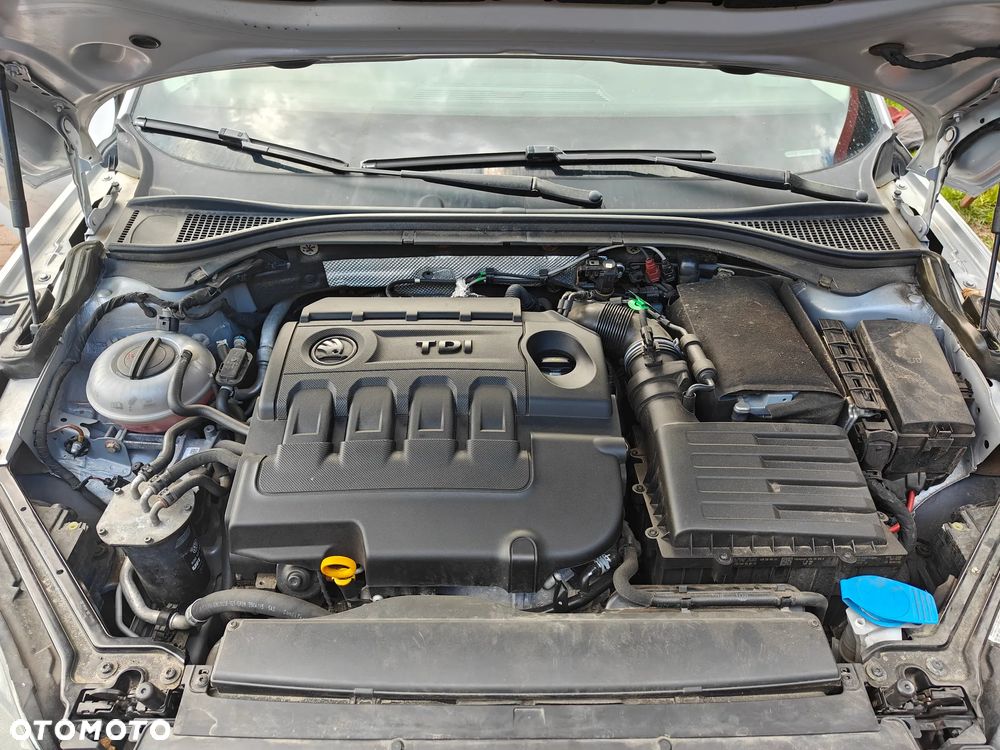 Skoda Superb 2.0 TDI Ambition - 14