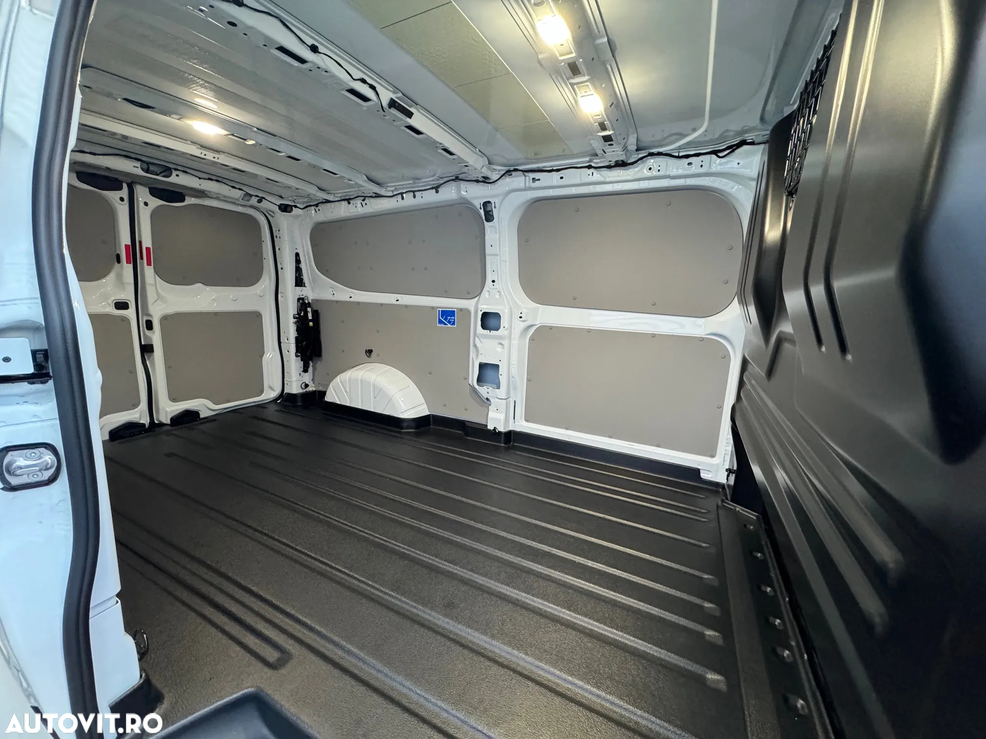Ford Transit Custom - 7