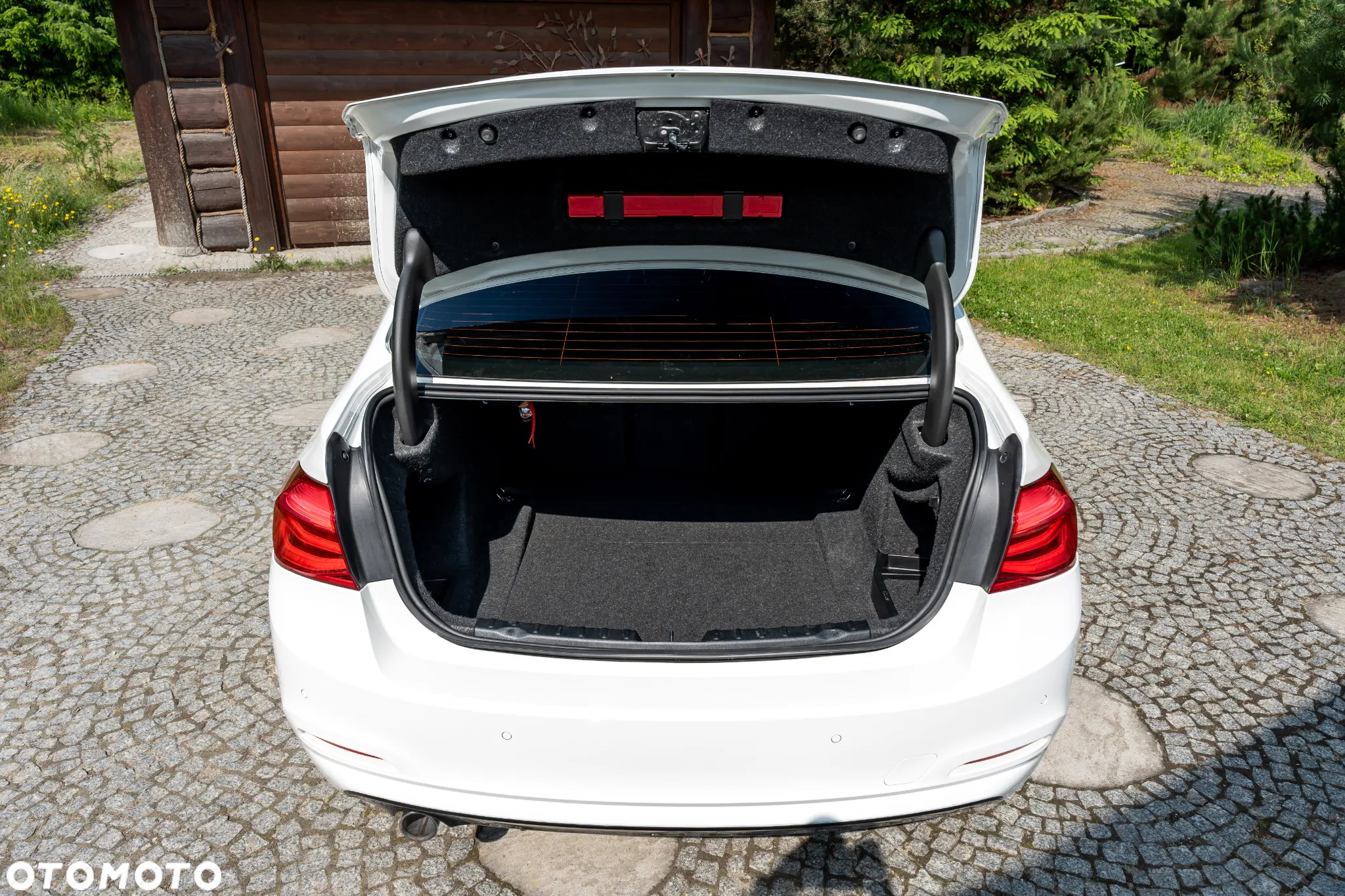 BMW Seria 3 318d M Sport - 21