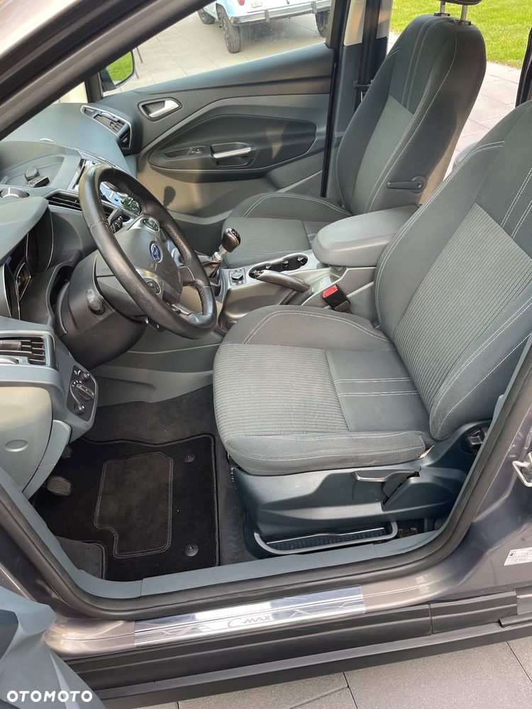 Ford Grand C-MAX - 28