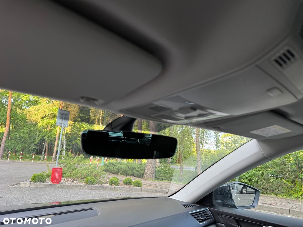 Skoda Superb 1.6 TDI GreenLine - 25
