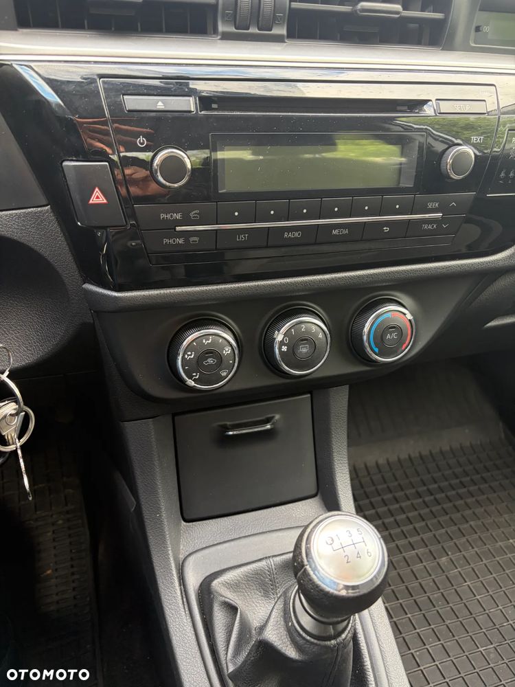 Toyota Corolla 1.4 D-4D Active EU6 - 16