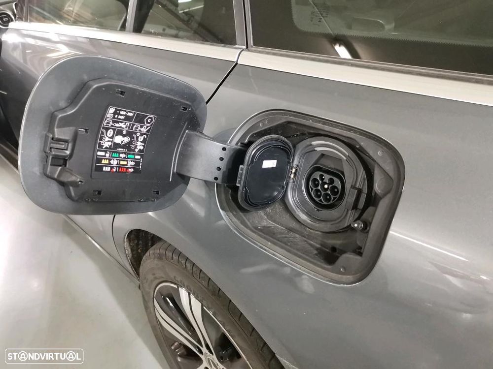 Mercedes-Benz C 300 - 10