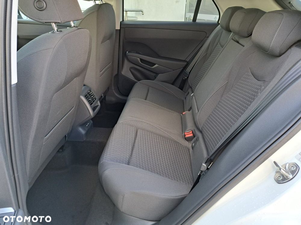 Volkswagen T-Roc - 10