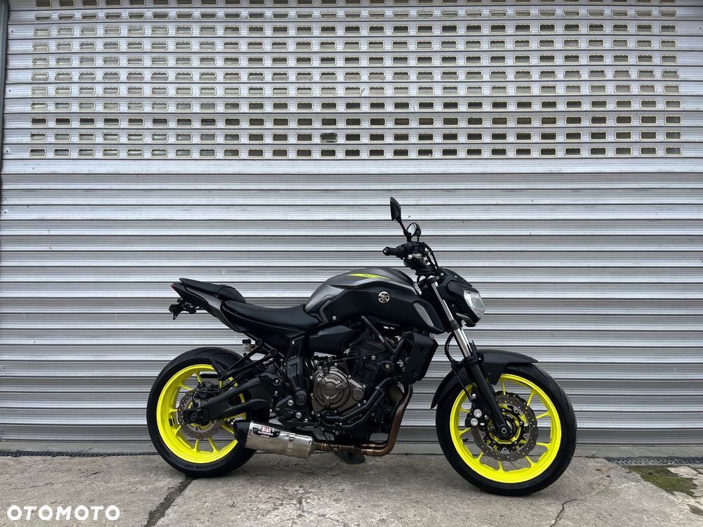 Yamaha MT - 21