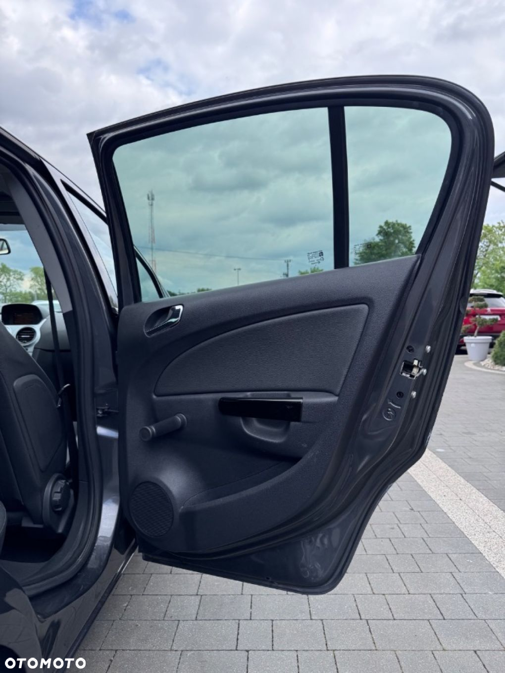 Opel Corsa 1.4 16V Color Edition - 37