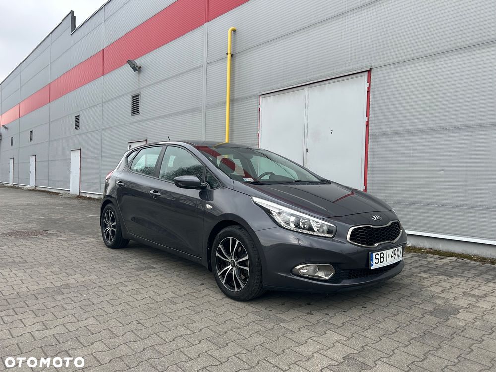 Kia Ceed - 1