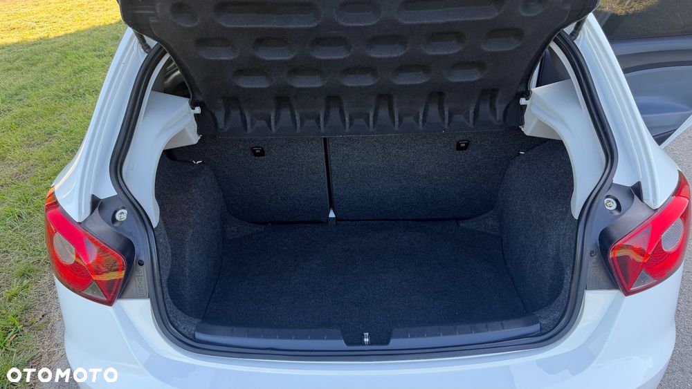 Seat Ibiza 1.2 TSI SUN - 32