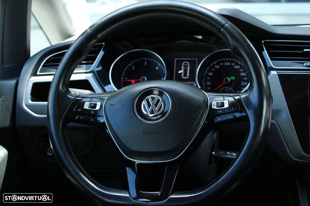 VW Touran 1.6 TDI Highline DSG - 18
