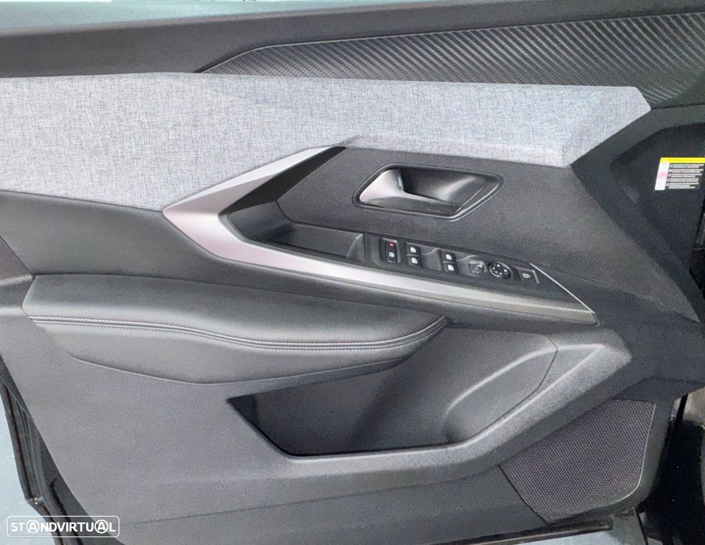 Peugeot 3008 1.2 Hybrid Allure e-DCS6 - 15