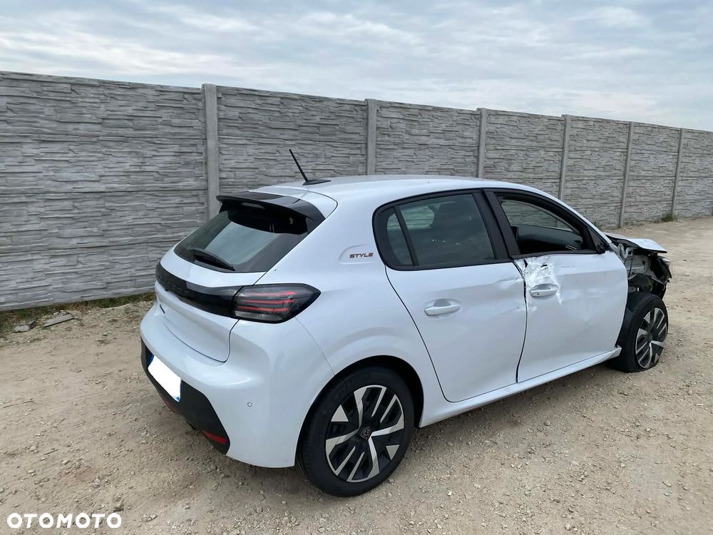 Peugeot 208 Elektromotor 156 Allure - 35